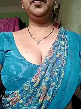 Snapshot of Rosy-B chatting on October 16, 12:44 am Rosy-B online show from October 16, 12:44 am