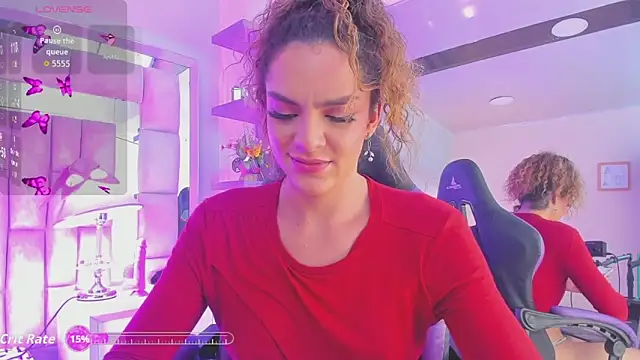 Snapshot of mariiahneedles chatting on May 19, 10:05 pm mariiahneedles online show from May 19, 10:05 pm