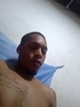 Snapshot of spicycouplex chatting on February 4, 1:55 am spicycouplex online show from February 4, 1:55 am