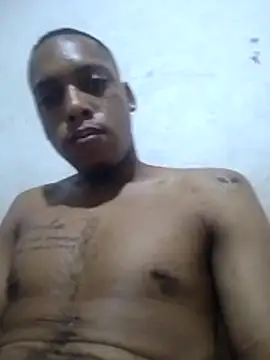 Snapshot of spicycouplex chatting on February 15, 7:51 am spicycouplex online show from February 15, 7:51 am