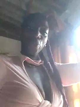 Snapshot of spicycouplex chatting on February 15, 8:38 pm spicycouplex online show from February 15, 8:38 pm