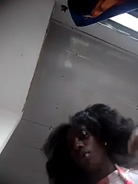 Snapshot of spicycouplex chatting on March 7, 6:49 pm spicycouplex online show from March 7, 6:49 pm