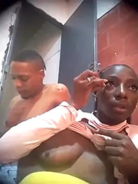 Snapshot of spicycouplex chatting on March 11, 1:06 pm spicycouplex online show from March 11, 1:06 pm