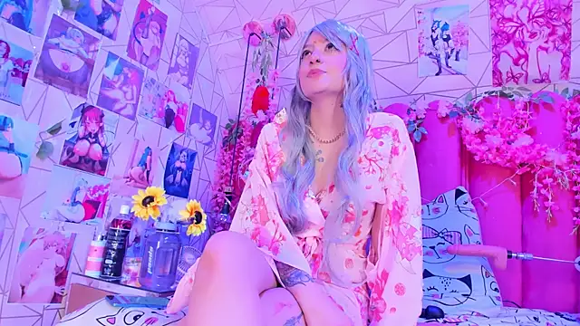 Snapshot of Alicebenett chatting on September 18, 8:33 pm Alicebenett online show from September 18, 8:33 pm