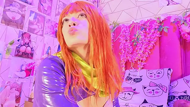 Snapshot of Alicebenett chatting on October 18, 9:04 pm Alicebenett online show from October 18, 9:04 pm