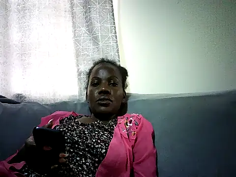Snapshot of Pierra77 chatting on July 20, 10:18 am Pierra77 online show from July 20, 10:18 am