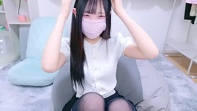 Snapshot of Suzu_ch_xx chatting on January 21, 1:54 pm Suzu ch xx online show from January 21, 1:54 pm