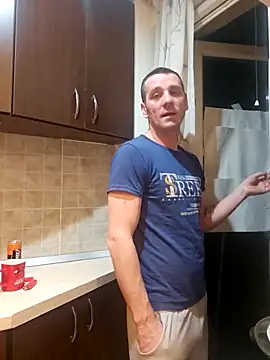 Snapshot of Aian09 chatting on March 12, 11:01 pm Aian09 online show from March 12, 11:01 pm