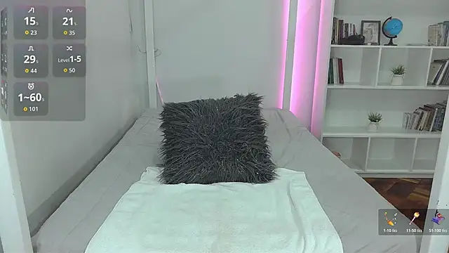 ari rossee online show from November 20, 7:46 pm