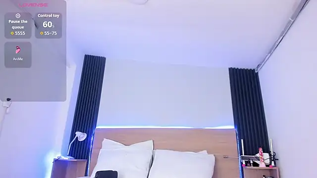 Chiqui milk  online show from September 12, 6:30 pm