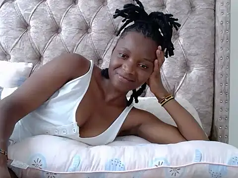 Naughty Girl17 online show from February 8, 1:25 pm