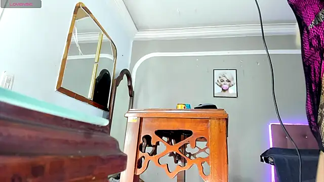 Jimena Grey online show from December 18, 4:40 am