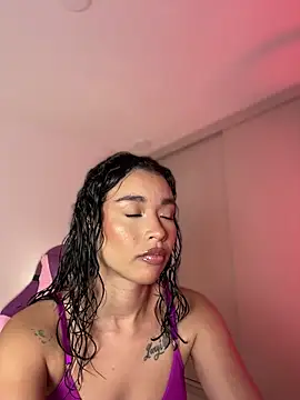 Hips hannah online show from February 27, 10:43 pm