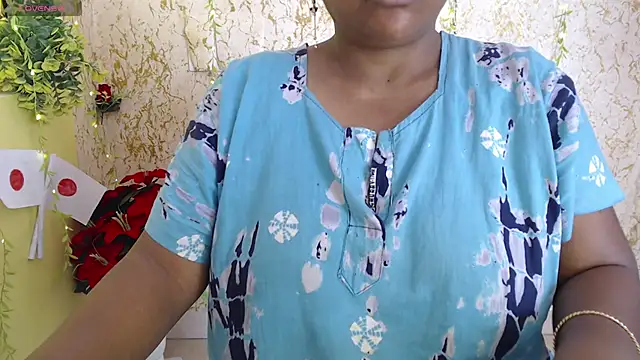 Snapshot of Prita07 chatting on June 27, 4:06 am Prita07 online show from June 27, 4:06 am