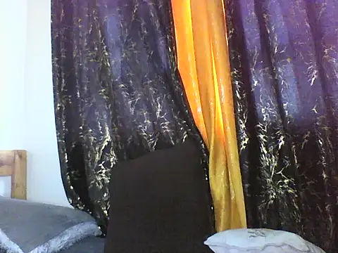 Snapshot of Sexxy_pretty24 chatting on April 1, 7:31 am Sexxy pretty24 online show from April 1, 7:31 am