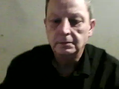 Snapshot of chubbybear2cum chatting on January 15, 3:43 am chubbybear2cum online show from January 15, 3:43 am