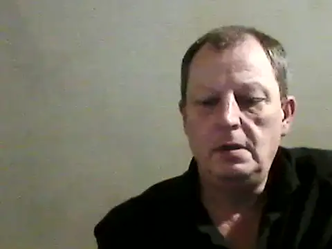 Snapshot of chubbybear2cum chatting on February 14, 3:43 am chubbybear2cum online show from February 14, 3:43 am