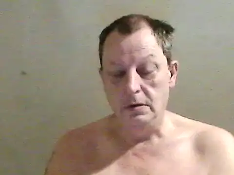 Snapshot of chubbybear2cum chatting on February 14, 6:08 pm chubbybear2cum online show from February 14, 6:08 pm