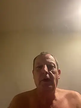 Snapshot of chubbybear2cum chatting on October 8, 2:42 am chubbybear2cum online show from October 8, 2:42 am