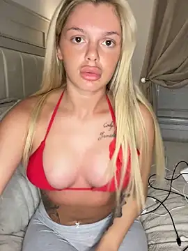 Snapshot of IrishTeenBarbie69 chatting on September 20, 10:44 pm IrishTeenBarbie69 online show from September 20, 10:44 pm