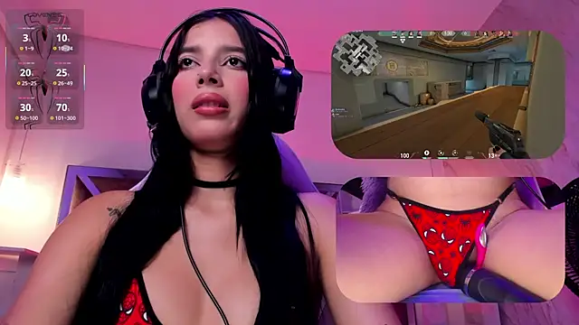 SweetieCloe  online show from April 13, 9:09 pm