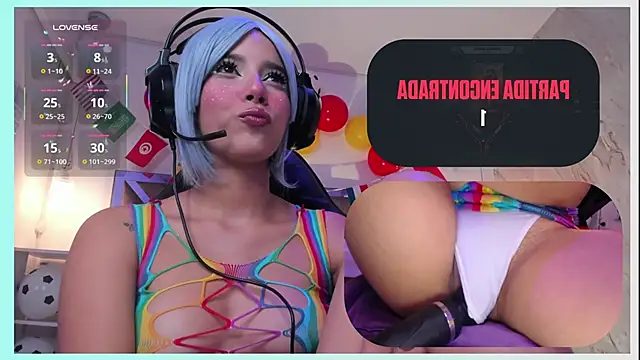 Snapshot of SweetieCloe_ chatting on June 15, 9:28 pm SweetieCloe online show from June 15, 9:28 pm