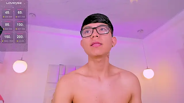 CodyTwink online show from April 12, 11:04 am