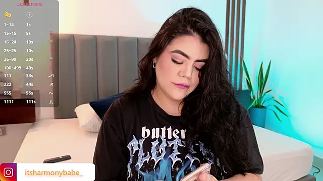 Harmonybabe  online show from May 25, 8:04 pm