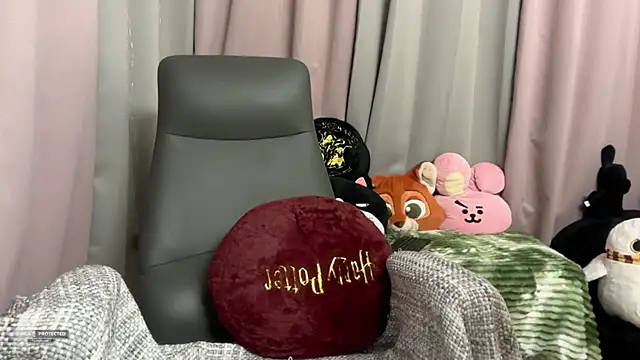 Unique-Beauty online show from February 12, 11:49 am