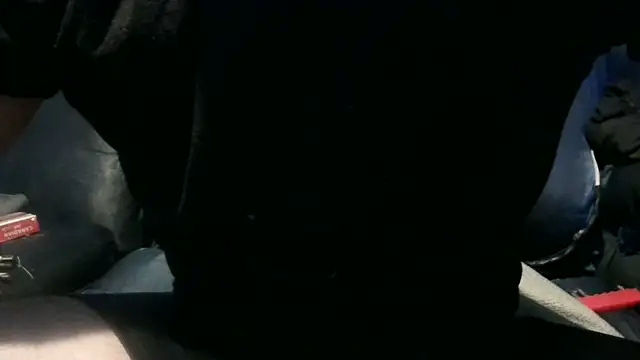 Snapshot of robeaulieu02 chatting on January 8, 7:55 am robeaulieu02 online show from January 8, 7:55 am