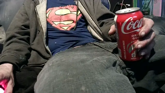 Snapshot of robeaulieu02 chatting on January 15, 9:56 am robeaulieu02 online show from January 15, 9:56 am