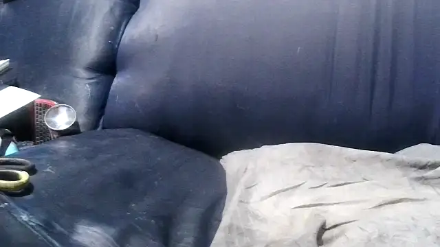 Snapshot of robeaulieu02 chatting on March 4, 8:13 am robeaulieu02 online show from March 4, 8:13 am