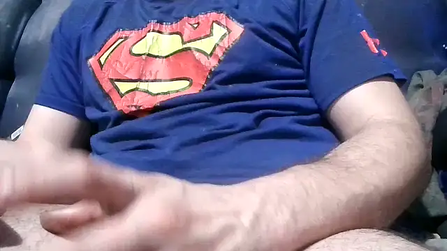 Snapshot of robeaulieu02 chatting on March 4, 11:19 am robeaulieu02 online show from March 4, 11:19 am