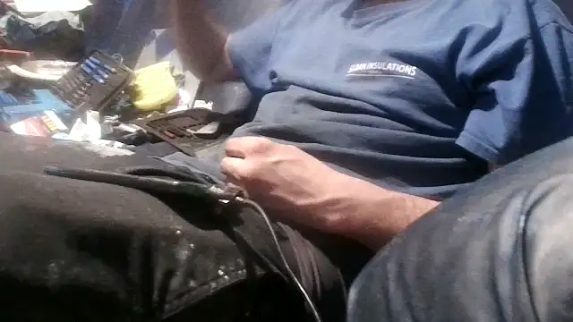 Snapshot of robeaulieu02 chatting on March 11, 1:48 am robeaulieu02 online show from March 11, 1:48 am