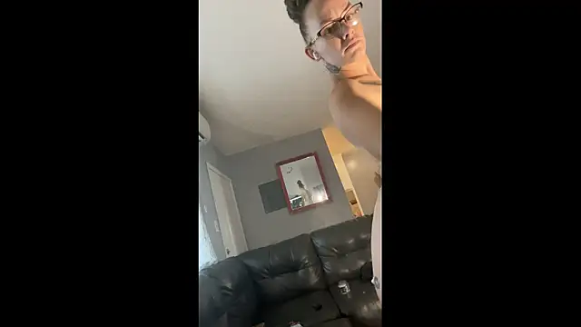 Snapshot of caliisno chatting on November 6, 7:26 pm caliisno online show from November 6, 7:26 pm