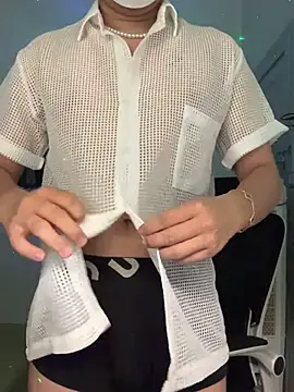 Snapshot of MinhTuanLive chatting on March 17, 5:45 am MinhTuanLive online show from March 17, 5:45 am