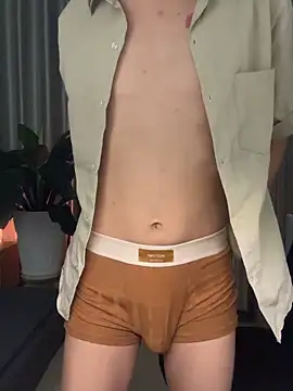 Snapshot of MinhTuanLive chatting on February 15, 6:54 am MinhTuanLive online show from February 15, 6:54 am