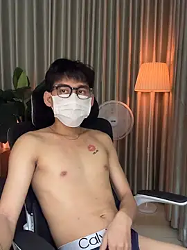 Snapshot of MinhTuanLive chatting on February 19, 8:10 am MinhTuanLive online show from February 19, 8:10 am