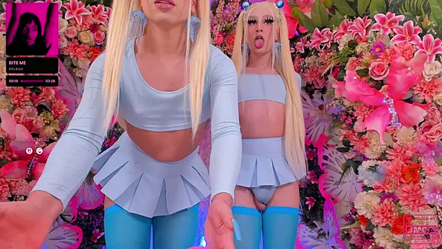 Snapshot of AlisonSharon chatting on October 19, 3:29 am AlisonSharon online show from October 19, 3:29 am