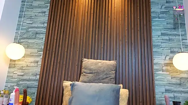 alannavidal online show from February 10, 1:53 am