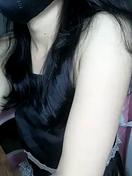 Snapshot of _Linez_ chatting on March 15, 2:23 pm  Linez  online show from March 15, 2:23 pm