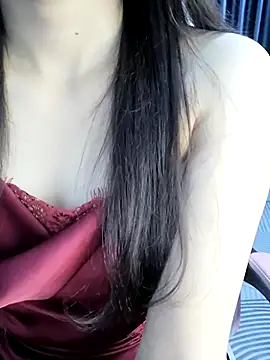 Snapshot of _Linez_ chatting on September 23, 4:43 pm  Linez  online show from September 23, 4:43 pm