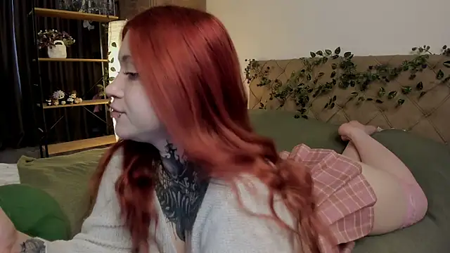 Snapshot of vergillhell chatting on May 25, 9:04 am vergillhell online show from May 25, 9:04 am
