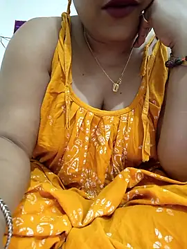 Snapshot of Nancy-22 chatting on February 14, 11:29 am Nancy-22 online show from February 14, 11:29 am