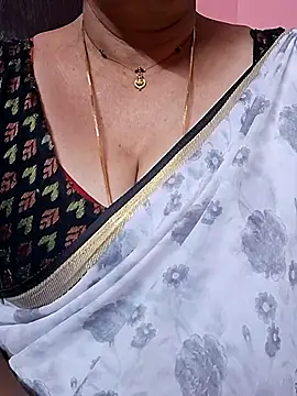 ananya956 online show from April 1, 12:28 pm