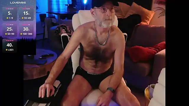 Towndude123 online show from February 8, 6:22 am