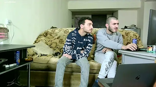 Snapshot of Barney_Tedd chatting on December 30, 4:09 am Barney Tedd online show from December 30, 4:09 am