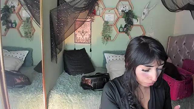 Snapshot of SheryLee chatting on October 9, 12:52 am SheryLee online show from October 9, 12:52 am