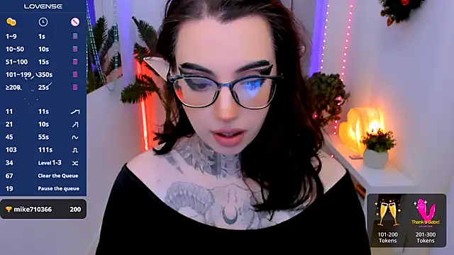 Snapshot of Dixi_Pixi_ chatting on December 14, 5:40 am Dixi Pixi online show from December 14, 5:40 am