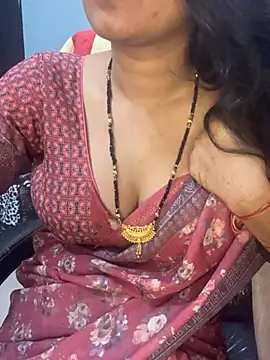 Snapshot of Spicy_sari_girl chatting on February 28, 3:04 pm Spicy sari girl online show from February 28, 3:04 pm
